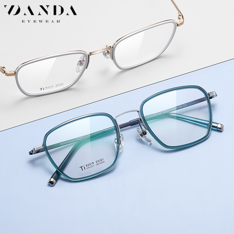 Fabricante de nueva placa gafas marco r2319 Shenzhen IP chapado puro titanio miopía gafas moda cuadrado llano gafas