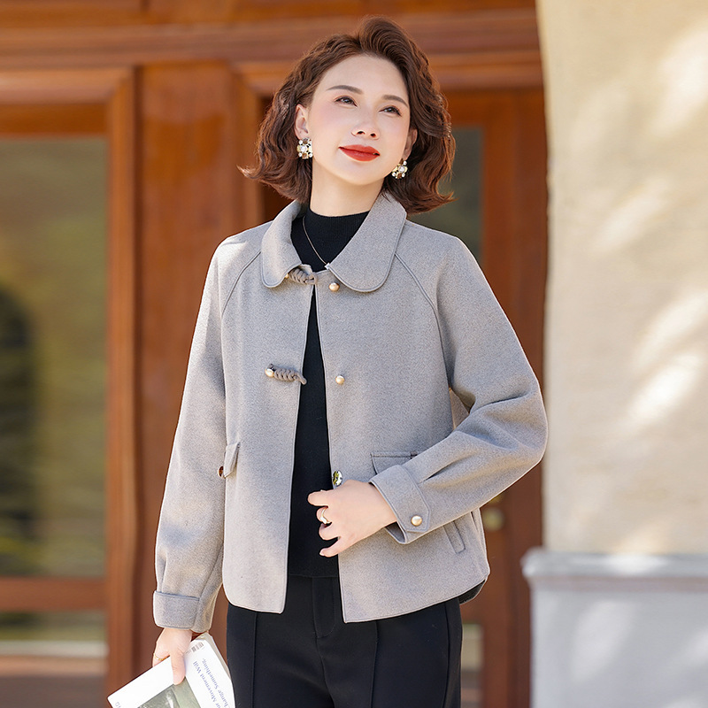 俏雅莹小个子妈妈装上衣2025秋装新款翻领宽松毛呢中老年女装外套|undefined