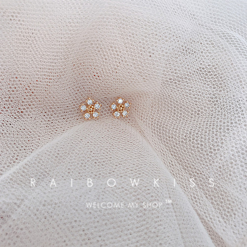 Daisy earrings for round faces, simple design, flower earrings, ins Internet celebrity new products,  new trend