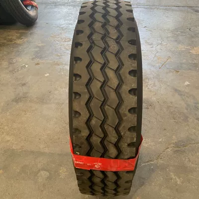 Chaoyang Truck Tire 12.00R20 11.00R20 10.00R20Az326 Old Third Line Complete Set of Tires
