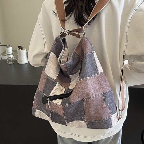 Mochila con sentido de diseño, bolso de nicho, correa de hombro ancha para mujer, bolso de mezclilla de gran capacidad, bolso de mensajero de un solo hombro, mochila multiusos