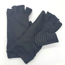 百搭半指压力手套铜纤维露指手套硅胶防滑健身运动训练内衬手套