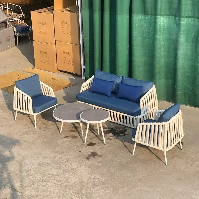 Muebles de ocio al aire libre combinación de balcón al aire libre sala modelo patio jardín hotel villa sofá de caña impermeable