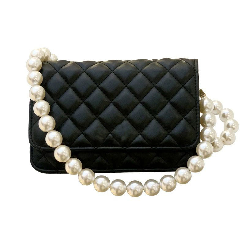 Pearl Chain Bag Image 5