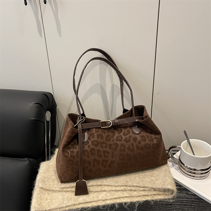 (Cross-border trading), capacious shoulder bag, demi-season retro one-shoulder bag