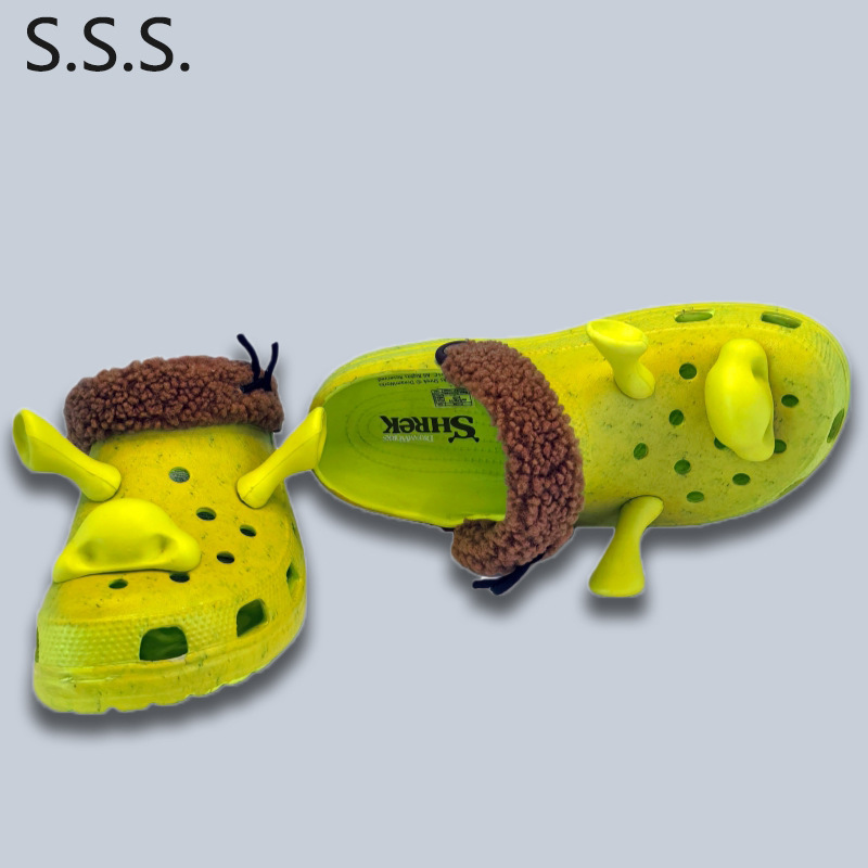 Croos Personalized Shrek Collaboration Clogs for Men and Women, Versatile Non-Slip Beach Sandals