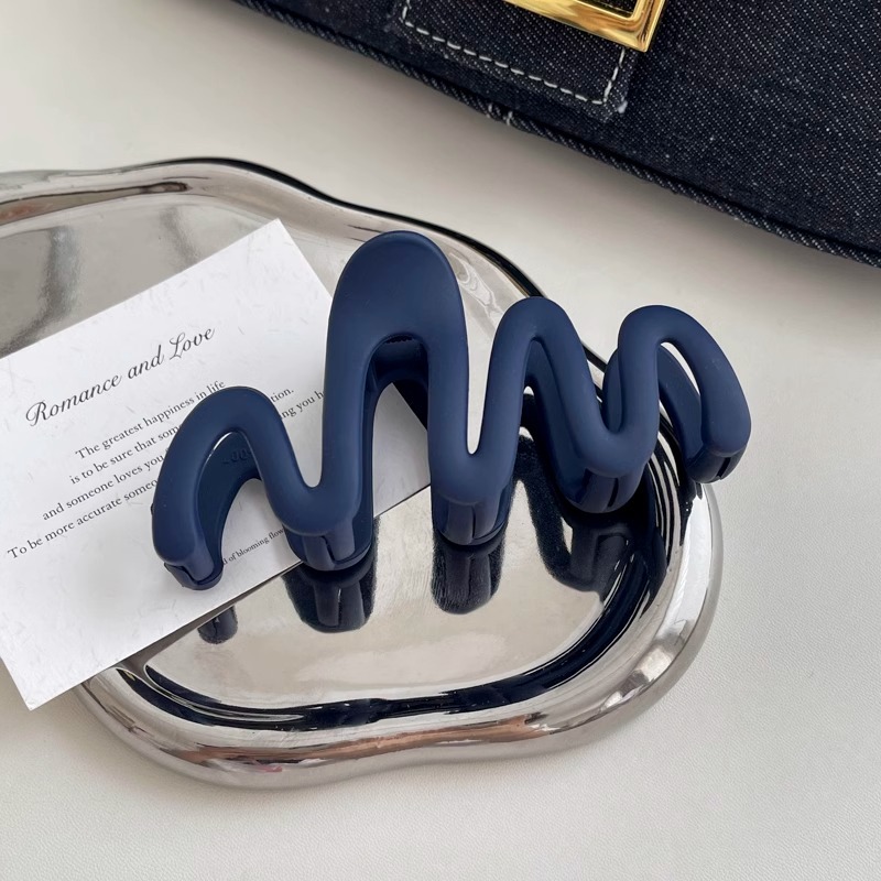 Clip de captura simple de tamaño grande temperamento de alto nivel curry clip de cabello trasero de la cabeza de cabello de tiburón de viaje clip de cabello de cabello de muchos toques