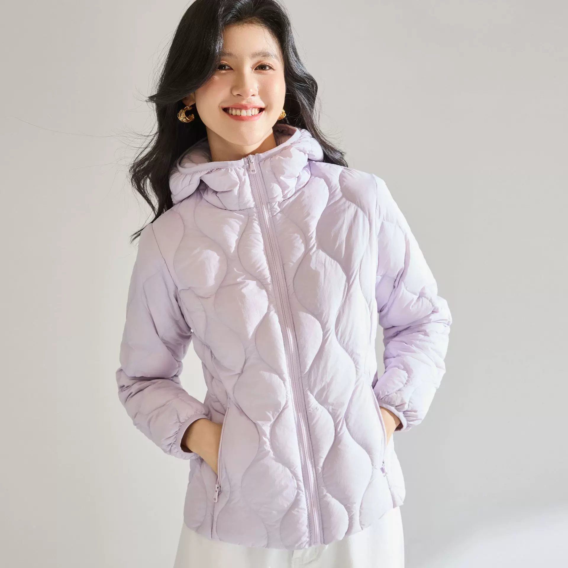 25秋冬新轻薄鸭绒羽绒服女短款时尚休闲连帽保暖内胆外套女22714