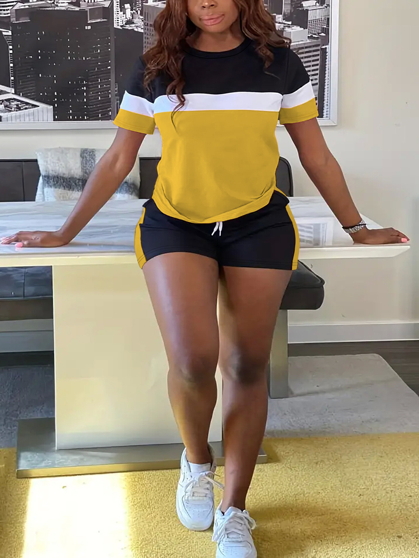 Women's Summer Sportswear Set Fashionable Color Block Crew Neck Short Sleeve T-Shirt Drawstring Shorts 2 Piece Outfit_ecoleips.com