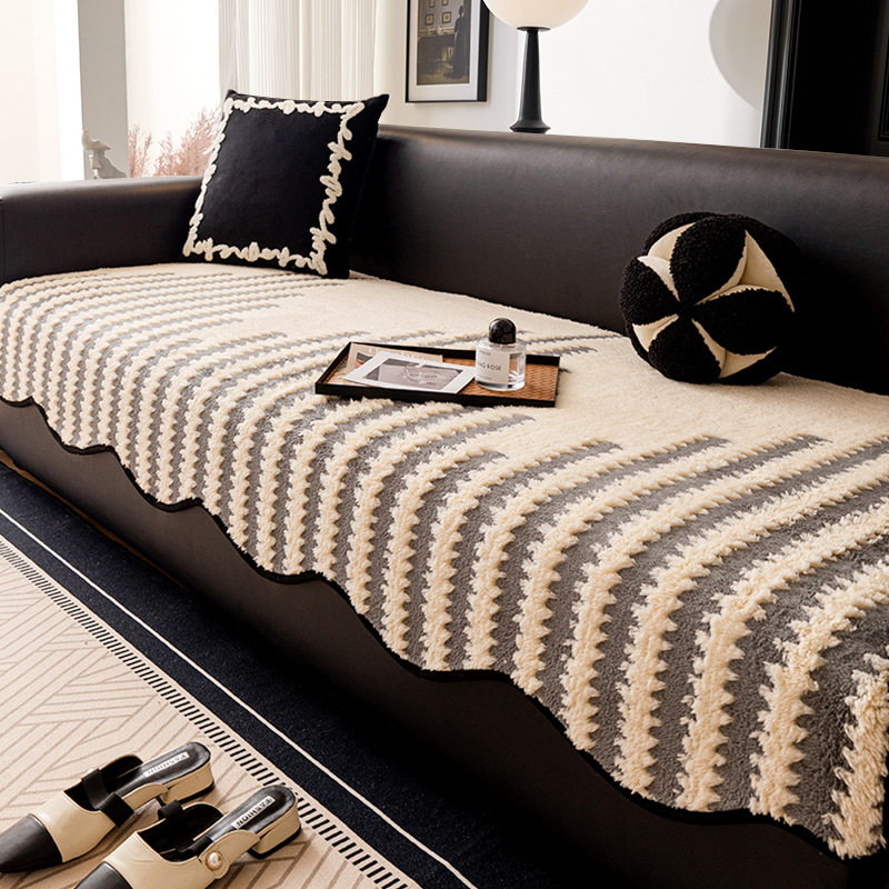 Otoño e invierno engrosado cojín de sofá de peluche 2025 nuevo tipo de forma especial línea recta cojín antideslizante toalla cubierta de sofá todo incluido