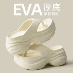 夏のアウターウェア用のファッショナブルな厚底ビーチサンダル、滑り止め2025新しいEVAビーチサンダル