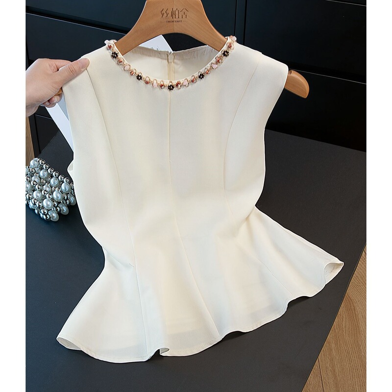 2026 New Summer Tops for Women, Simple Solid Color Slim Fit Short Sleeveless Shirts, Round Neck Shirts for Work 2026 New Summer Tops for Women, Simple Solid Color Slim Fit Short Sleeveless Shirts, Round Neck Shirts for Work