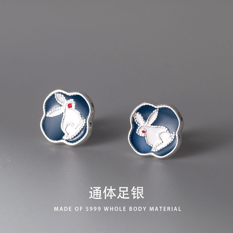 S999足銀可愛兔子花邊小耳釘女設計感耳骨釘螺絲擰扣耳環純銀批發