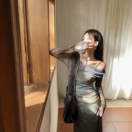 美式复古辣妹风个性连衣裙女设计感音乐节穿搭修身气质显身材裙子