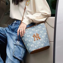 �¿��n��mlb�Mӡţ��ˮͰ������NY�͹��ϻ��μ�б������ͨ��Ů ��