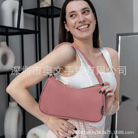 时尚女士包百搭款小众斜挎包设计大容量单肩背包工厂定制女腋下包