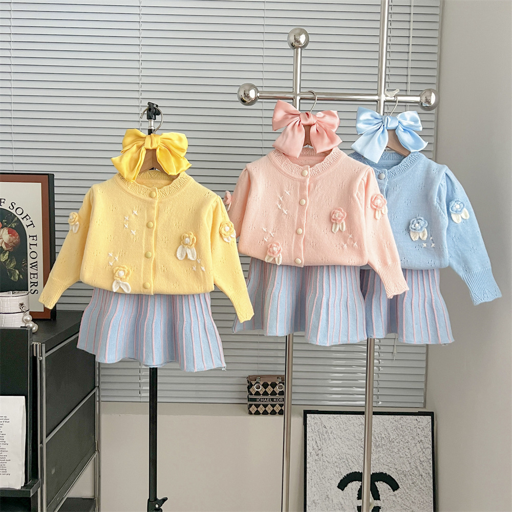 Stickad tröja och kjol set för flickor höst och vinter_voghion.com