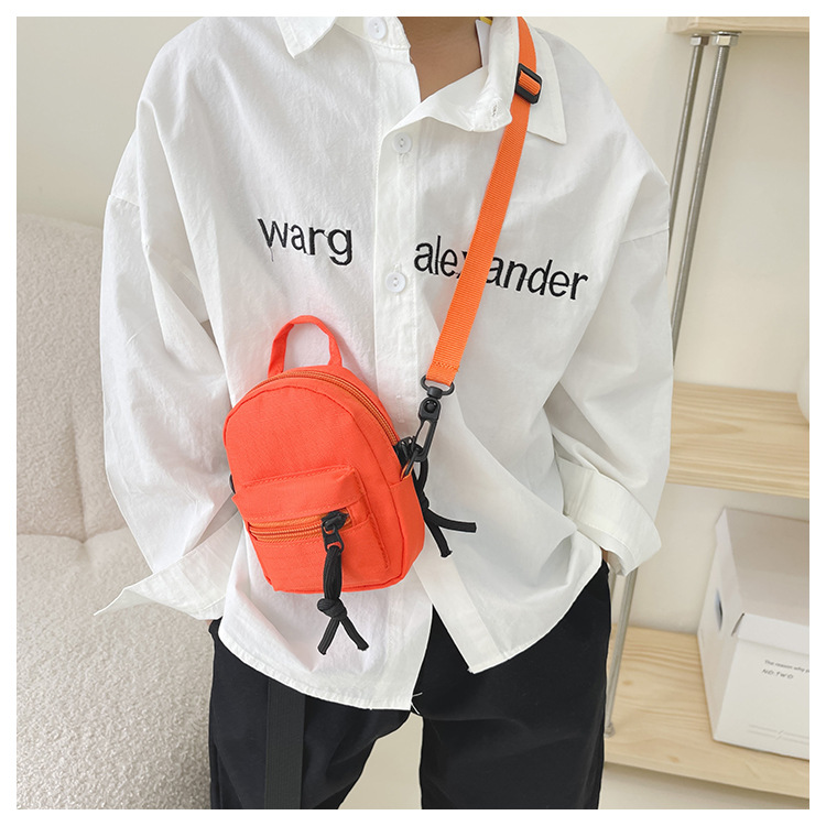 Kid'S Small Oxford Cloth Solid Color Basic Sports Square Zipper Crossbody Bag display picture 15