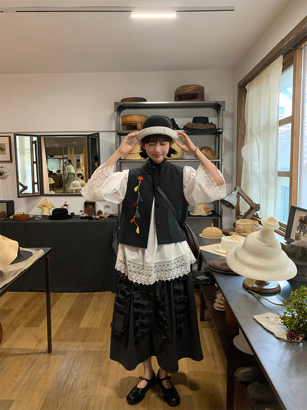 le rouge周美美 秋冬密码100仿羊毛刺绣深灰色百搭叠穿马甲|undefined