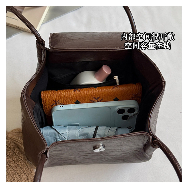 Túi tote đeo vai nữ tối giản, thiết kế nhỏ gọn, dung lượng lớn — màu cà phê, màu kaki, màu nâu, màu đỏ chi tiết 8