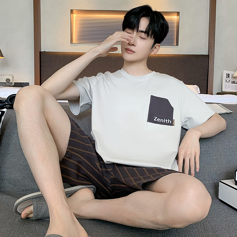 Pijamas para hombres 2024 nuevo modelo de verano pantalones cortos de mangas cortas delgados de verano grande conjunto de ropa casera casual
