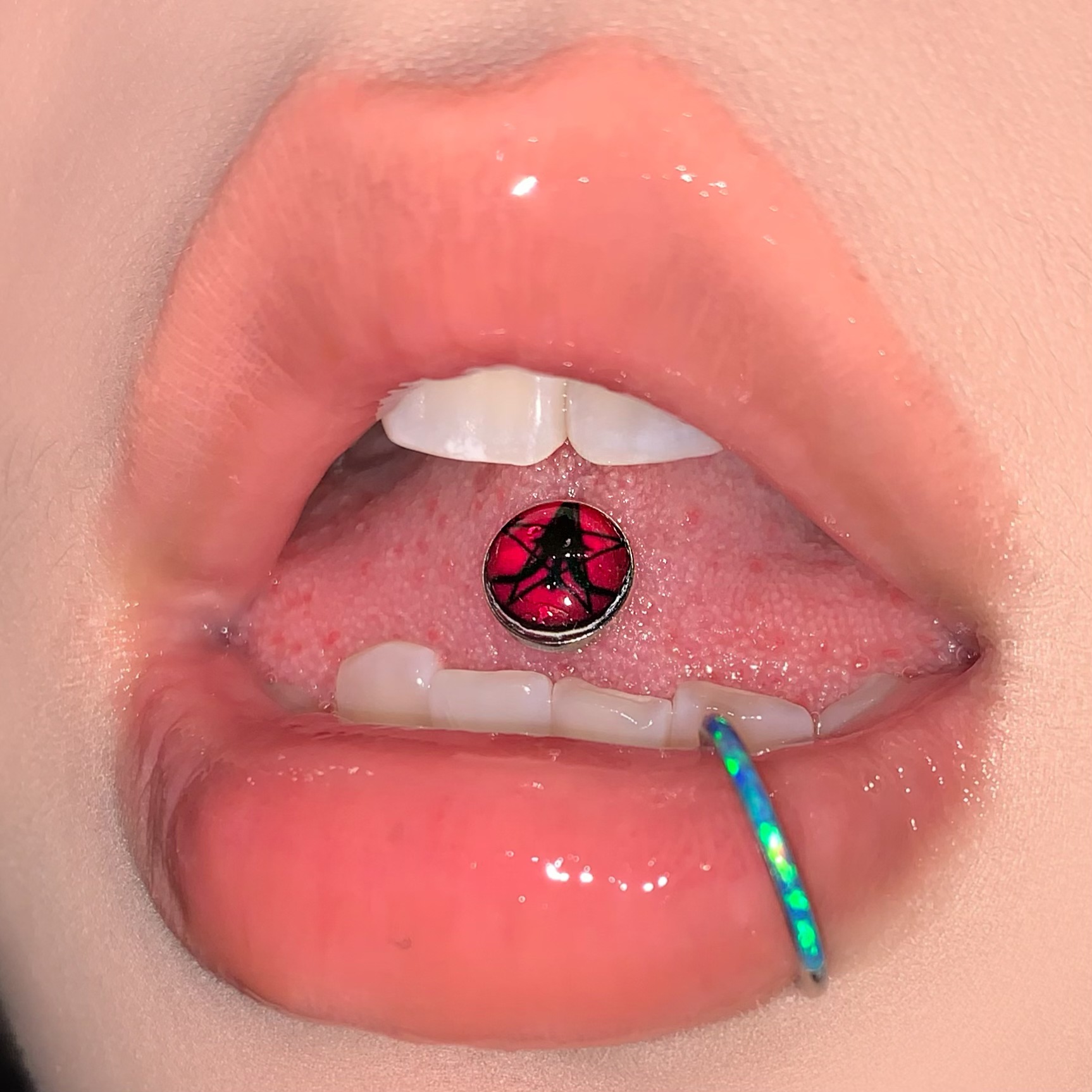 Red Five-Pointed Star Tongue Barbell 316L Surgical Steel External Thread Tongue Ring for Women detail image 7