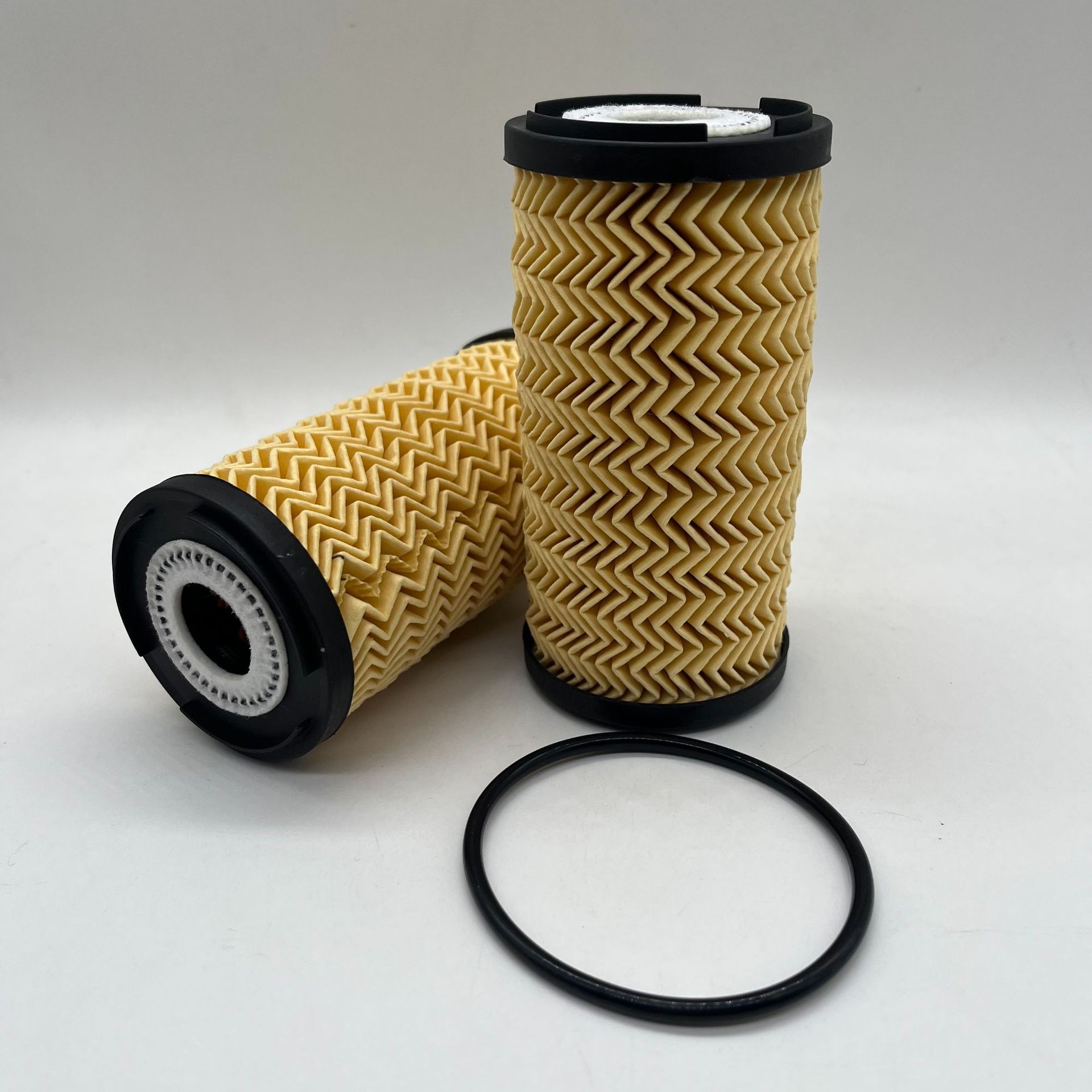 Oil Filter 15209-3920R Hu6011Z 770107114 Oil Filter Compatible with Mercedes-Benz and Nissan