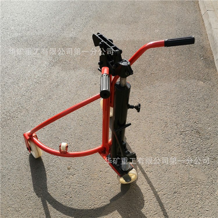 铁桶液压叉车 起升速度快油桶搬运车 DTF450C鹰嘴式手动油桶推车