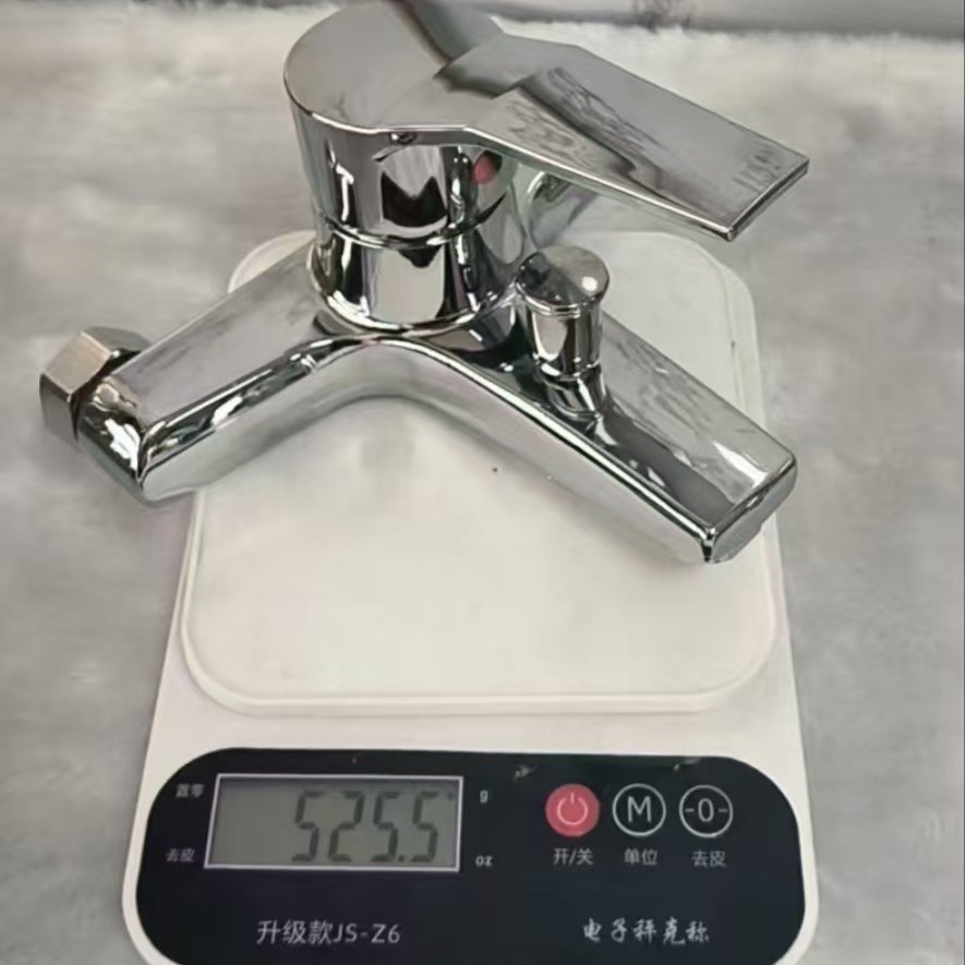 Grifo de ducha al por mayor del fabricante, válvula mezcladora de bañera de cobre puro, conjunto de ducha fría y caliente para el hogar, grifo de salida inferior con aumento de presión