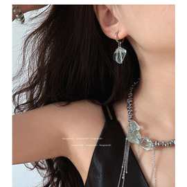 秋冬新款饰品天然海胆石串珠项链女高级感海蓝宝流苏吊坠锁骨链