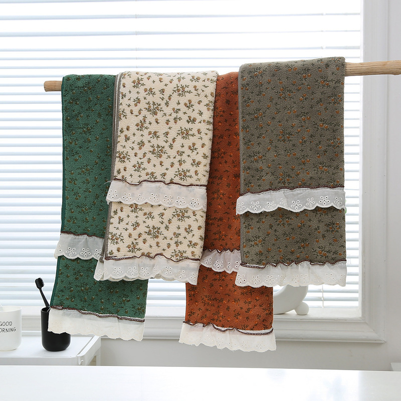 2026 New Style French Floral High-End Towel Romantic Pastoral Style Lace Printed Soft Absorbent Bath Towel