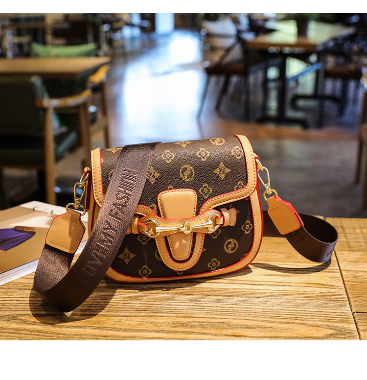 Weiche Leder Boston Kissen Tasche Presbyopie Tasche 2023 Neue Trendy Damen Handtasche Mode Exquisite Umhängetasche Weibliche_voghion.com