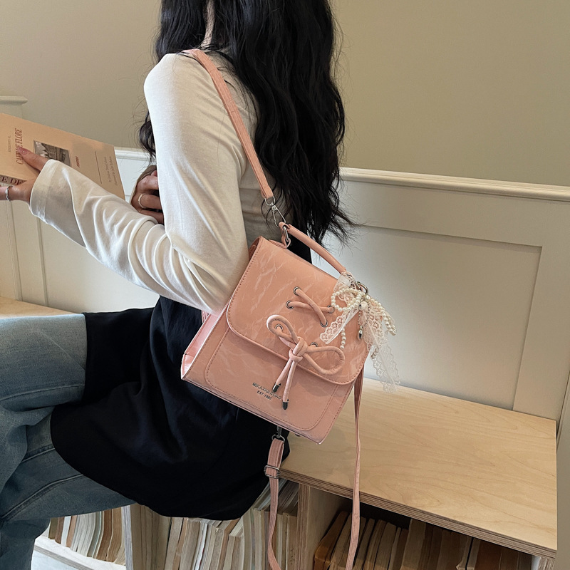 Bolso portátil para mujeres 2026 primavera / verano estilo coreano simple mochila casual nicho sensación cotidiana de moda mochila pequeña image 3