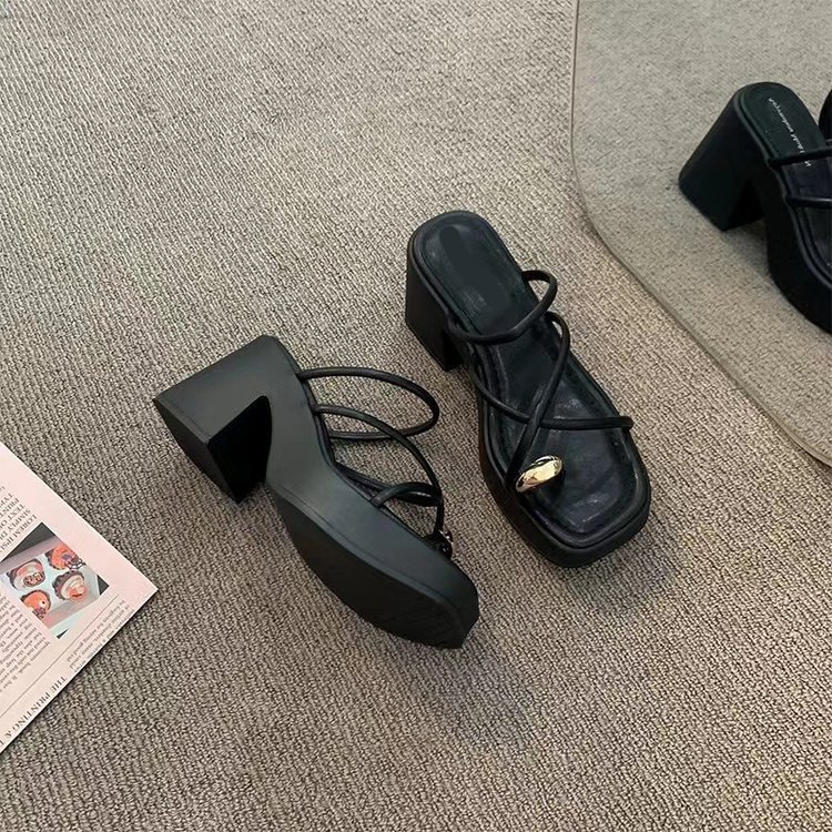 Sandalias de tacón alto de temperamento de celebridad de Internet, suela gruesa para mujer, nueva moda de verano, sandalias y zapatillas de tacón grueso para mujer