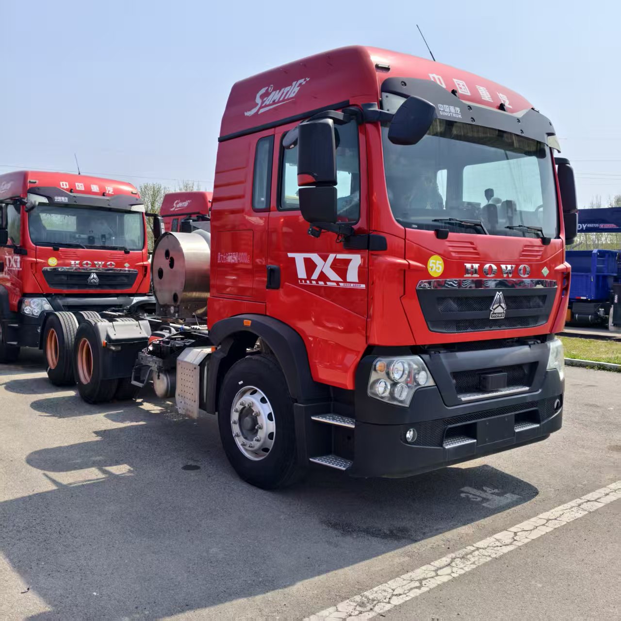 重汽豪沃TX7天燃气双驱牵引车 480马力半挂车头6x4运输车拖头