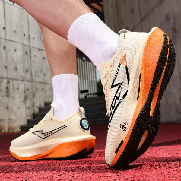2025 New Professional Running Shoes, Sports Shoes, Breathable Korean Style Trendy Male Couple Youth Campus Casual Racing Training Shoes