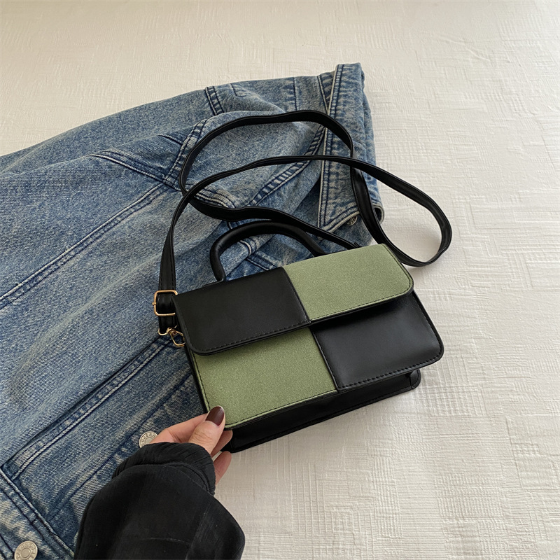 Este año, bolsos populares de color de contraste para mujeres 2024, bolsos de mochila de textura de moda de verano, bolsos de mano para mujeres