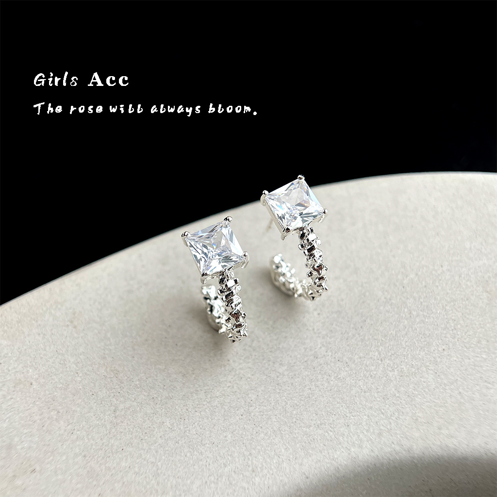 耳语_0059_耳语场景新水印 拷贝 60.jpg