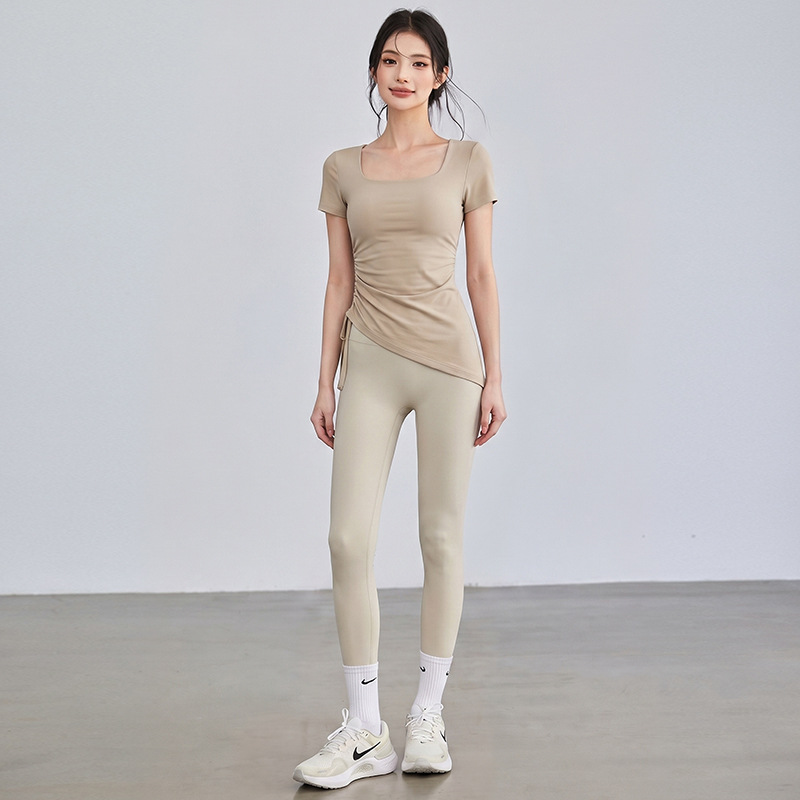 Oat milk tea top + ivory yoga pants / S [recommended weight within 50kg years old]