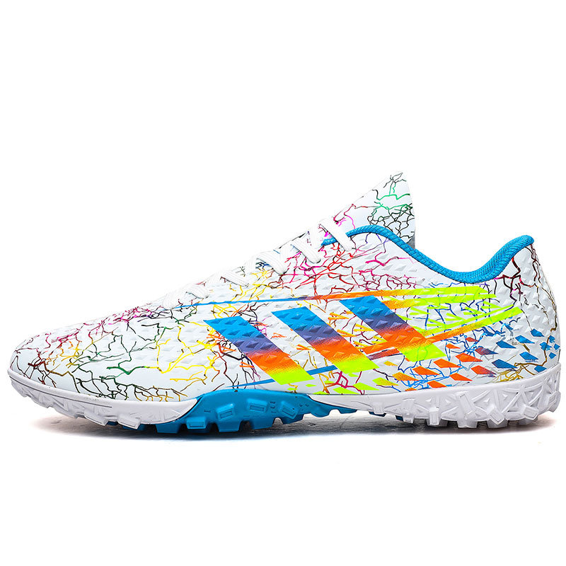 Fábrica de nuevos zapatos de entrenamiento de clavos largos zapatos de entrenamiento de clavos jóvenes estudiantes zapatos de entrenamiento de fútbol