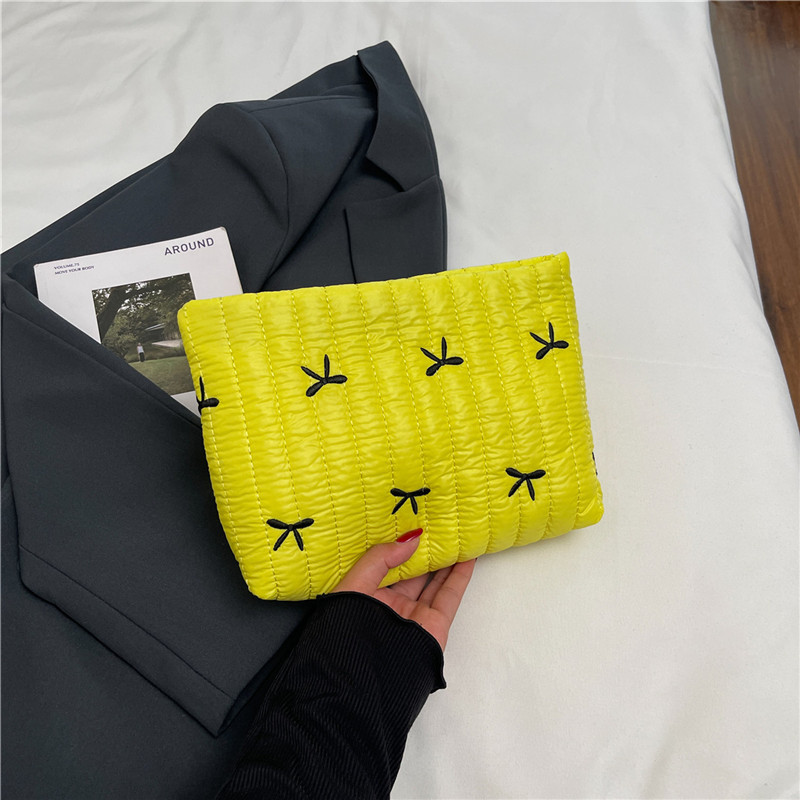 2025 invierno nueva moda portátil bolso de mano mecha de moda impresión mariposa de maquillaje de gran capacidad bolso de mano