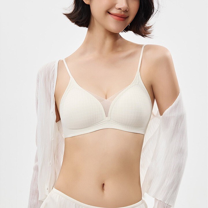 Fresh Waffle-Patterned Thin Strap Lingerie, Feminine French-Style Triangle Cup Bra for Small Busts, Enhancing and Anti-Sagging