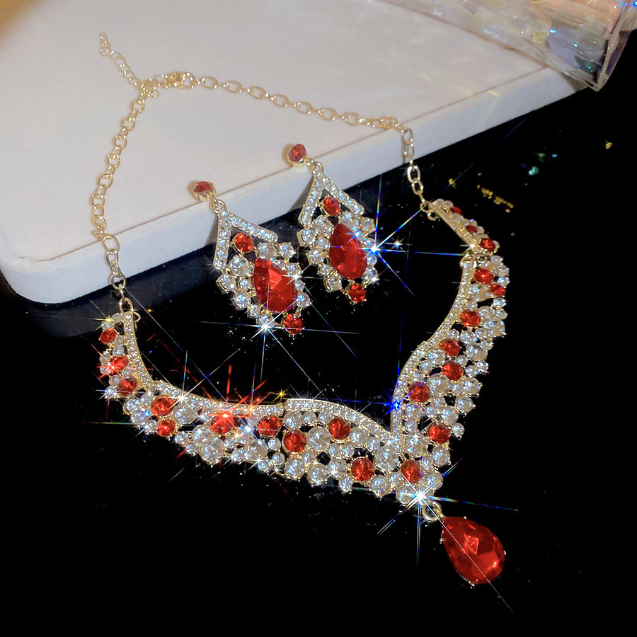 Medieval vintage diamantes goteo pendientes collar ligero lujo nicho cerradura estilo palacio conjunto de joyas exquisitas
