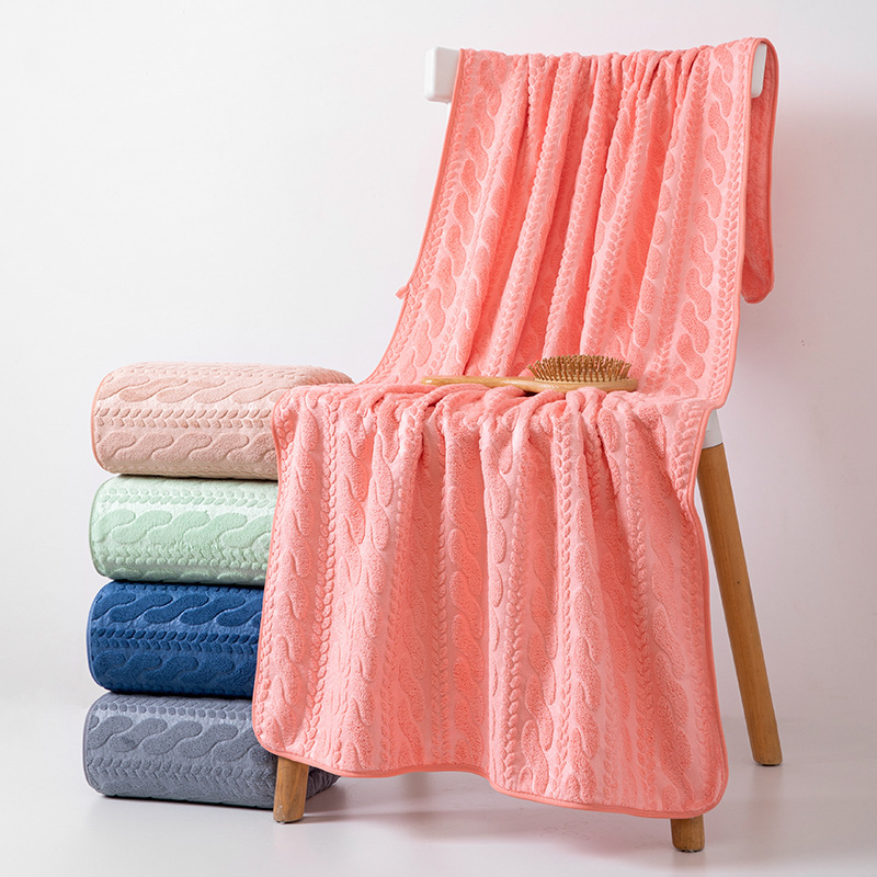 Cross-Border Coral Fleece Bath Towel with Water Ripple Pattern, Absorbent, for Home Use, Wholesale from Manufacturer, Label Customization Available, Soft Bath Towel