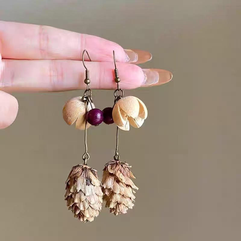 Pine cones (pair set) R5544E