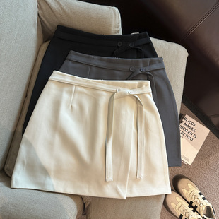 �����������]~���b�r�а���ȹŮ���������@�ݷ��߹�С����A�ֶ�ȹ