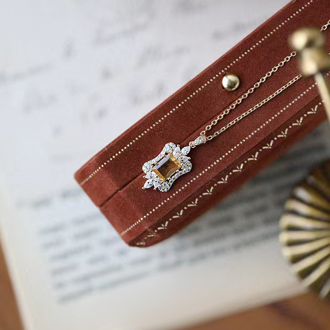 Natural Crystal And Gemstone Fine Charms For Positive Energy_voghion.com