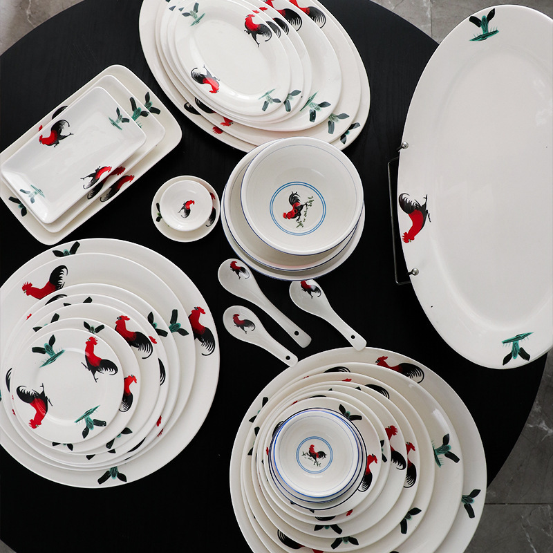 Underglaze ceramic, vintage-style, nostalgic blue-and-white porcelain, rooster-shaped bowl, rice bowl, plate, dish, serving dish, spoon, and cutlery set Underglaze ceramic, vintage-style, nostalgic blue-and-white porcelain, rooster-shaped bowl, rice bowl, plate, dish, serving dish, spoon, and cutlery set