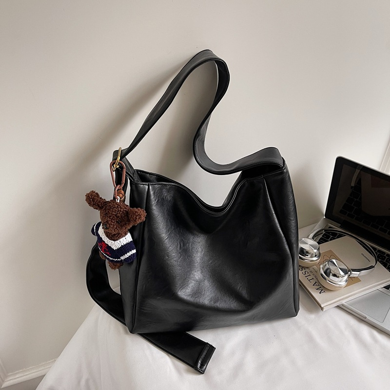 Cross-Border Frosted Bucket Bag for Women 2025 New Fashion Commuter Handbag Retro Suede Shoulder Crossbody Bag