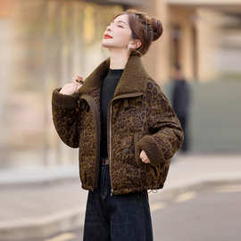 休闲短款羽绒服女冬季2025新款宽松时尚高端设计感小个子加厚外套